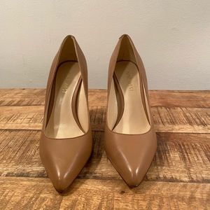 Tan Nine West Pumps - Size 5.5